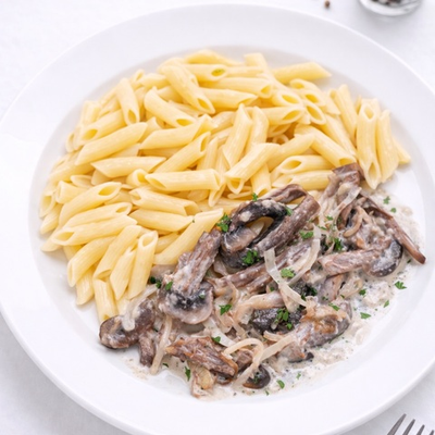 Бефстроганов с гарниром