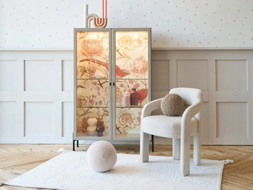 Витрина 2-х дверная Banksy