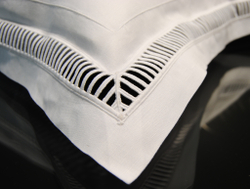 Наволочка для валика 15х40 Christian Fischbacher Luxury Nights Vintage 500 Швейцария фрагмент