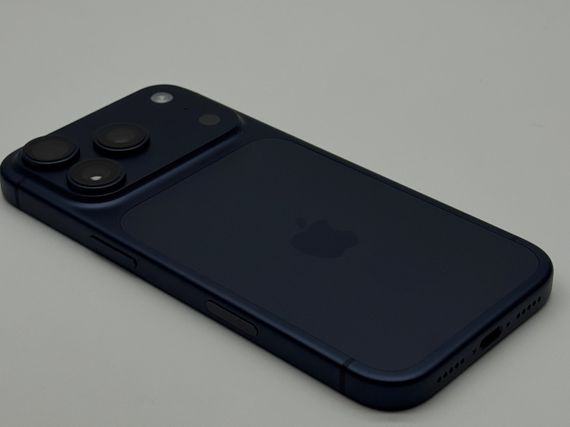 iPhone 17 Pro 256gb Deep Blue