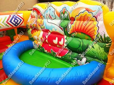 Надувной батут "Парк динозавров" 6*6*2,8 м