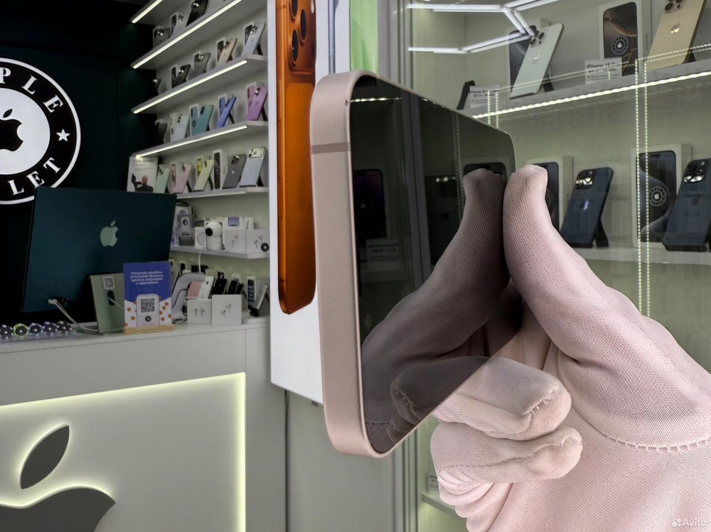 iPhone 13, 256 ГБ, SIM + eSIM б/у