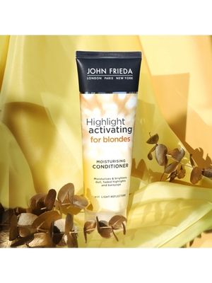 John Frieda Sheer Blonde Увлажняющий активирующий кондиционер для светлых волос 250 мл