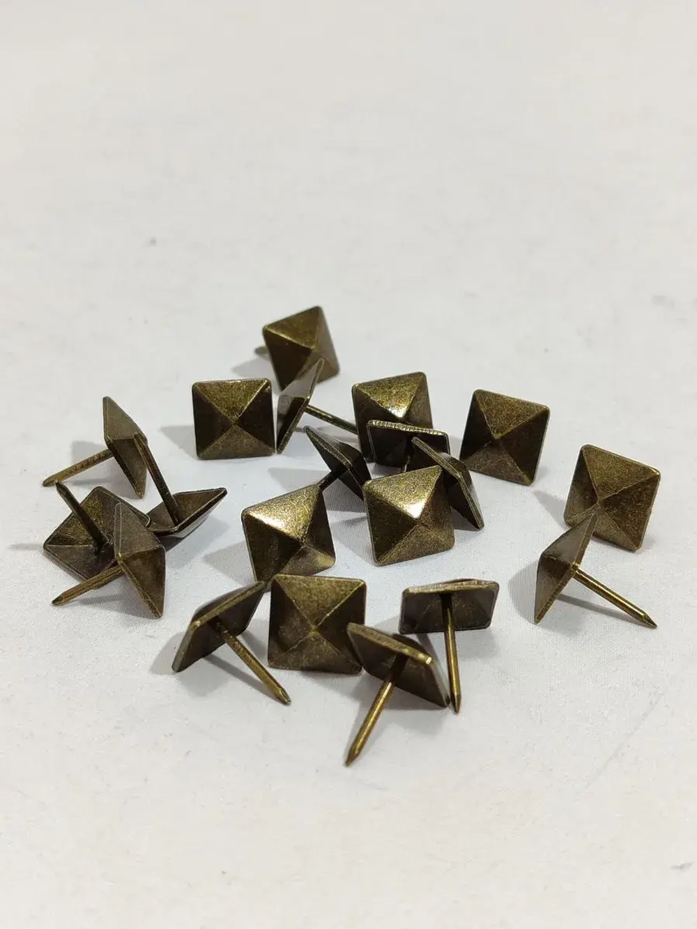 Декоративные гвозди для двери, мебели и обивки