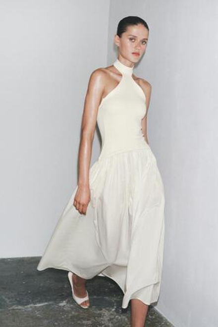 ZARA КОМБИНИРОВАННОЕ ПЛАТЬЕ С ГОРЛОВИНОЙ ХАЛТЕР, ЭКРЮ