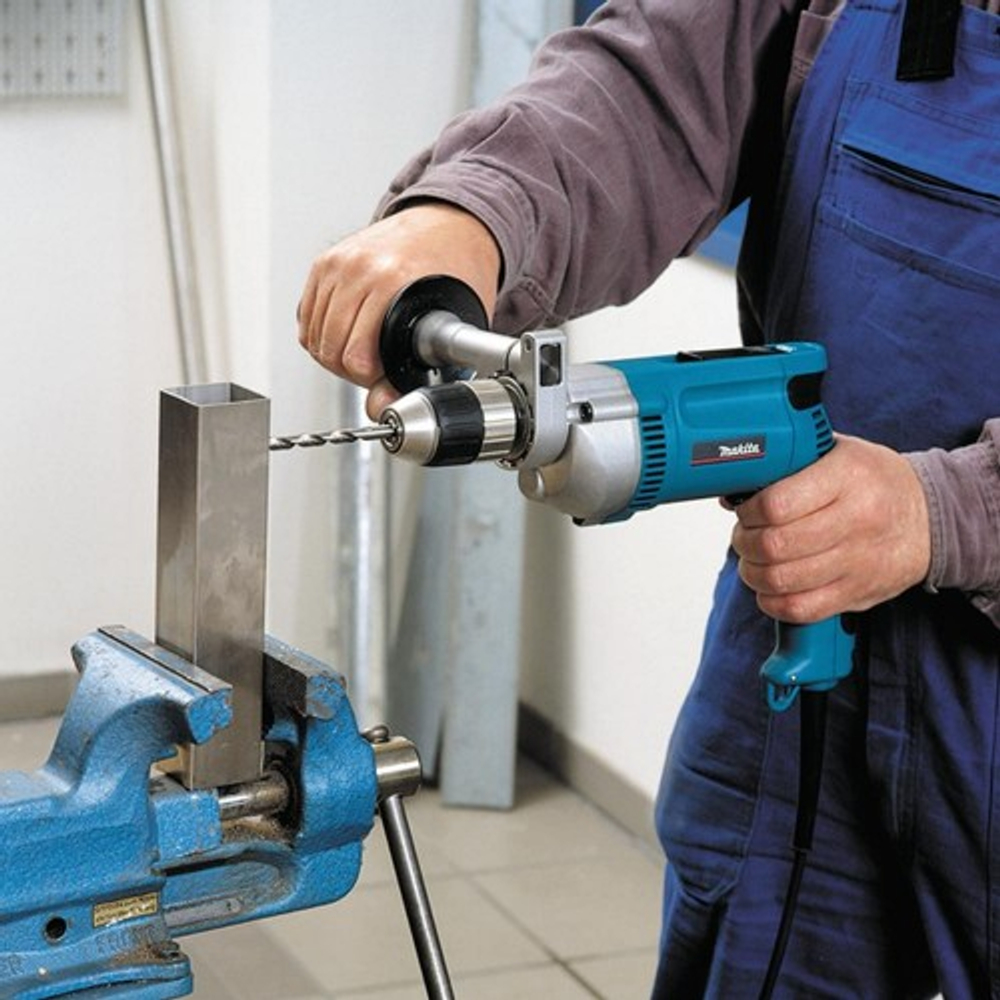 Дрель безударная сетевая MAKITA DP 3003 односкоростная  DP3003