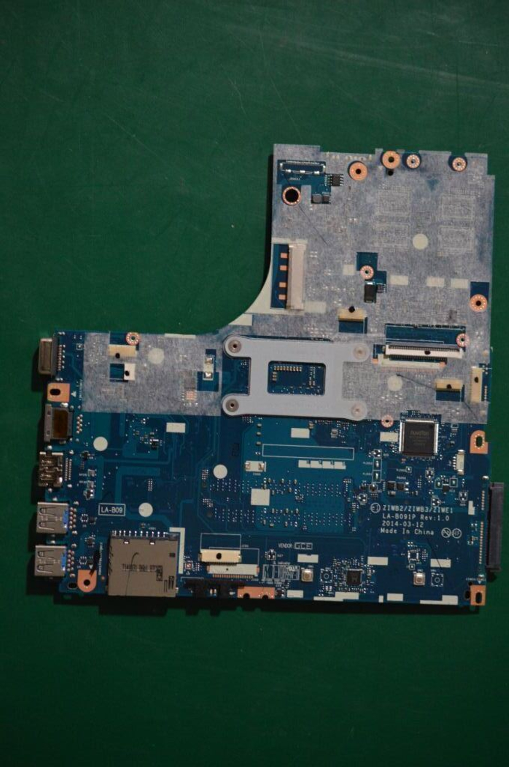 Материнская плата для ноутбука Lenovo B50-70 LA-B09 W8S 2G Intel core i3-4030 FP NDOC 1000 (5B20G45975), оригинал