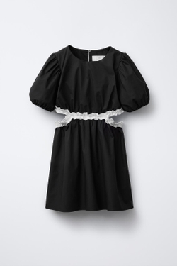 ZARA ПЛАТЬЕ НА БРЕТЕЛЯХ С ВОЛАНАМИ, ЧЕРНЫЙ/ЭКРЮ