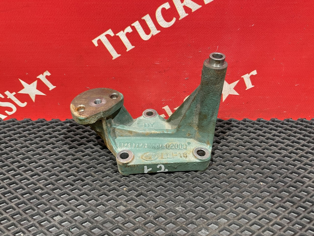 Кронштейн ролика натяжителя 2023г.