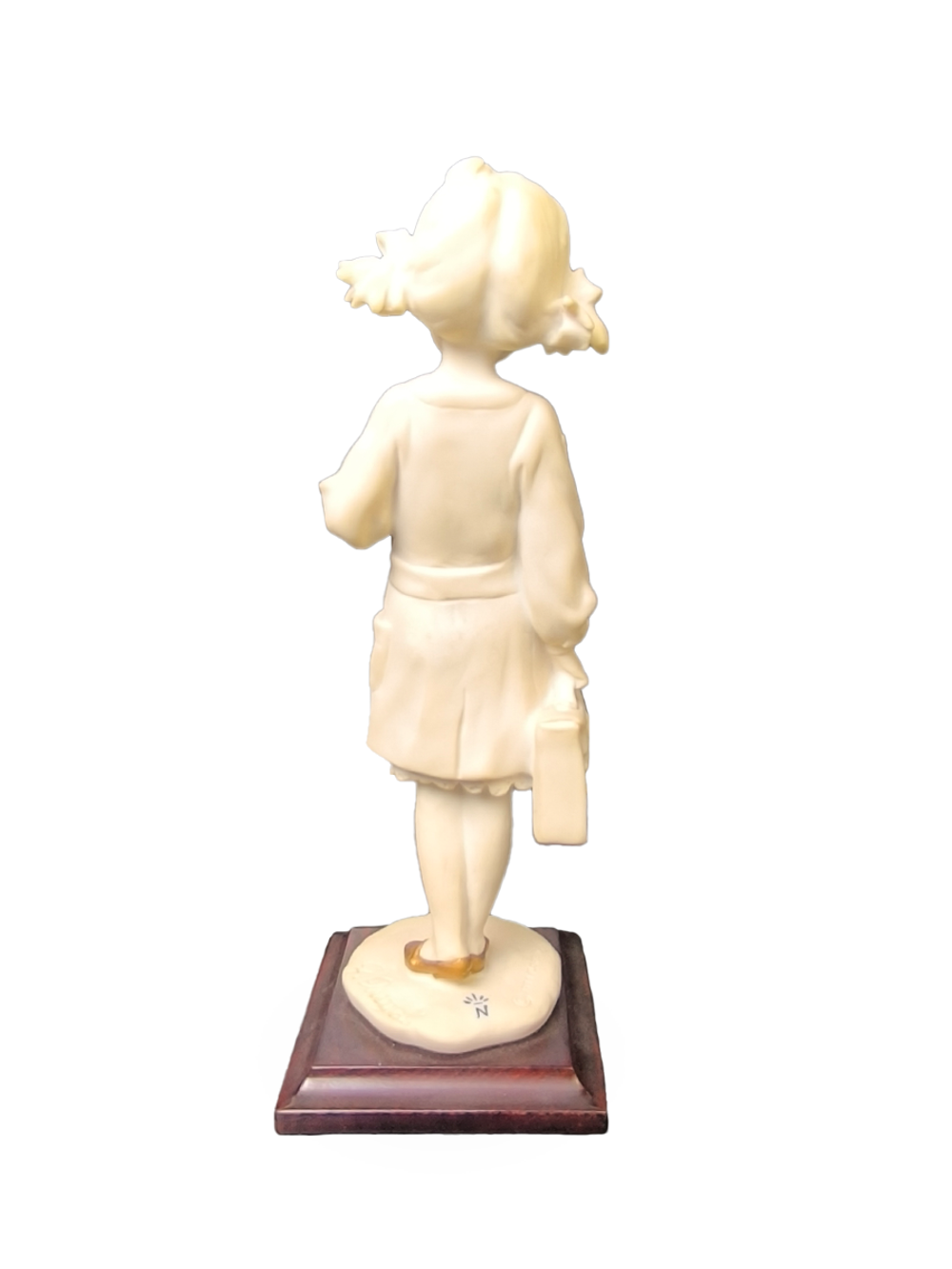 Статуэтка "Девочка с портфелем и цветами" Capodimonte