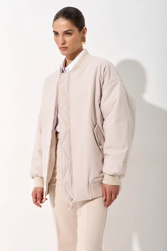 Куртка бомбер цвета экрю