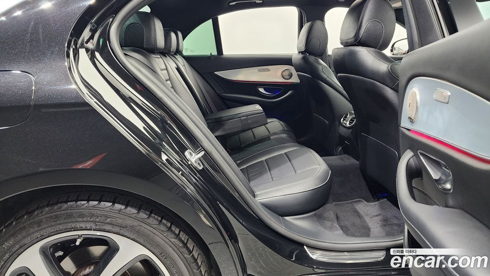 Mercedes-Benz E-Class W213 E250 Avangarde (01.2020)