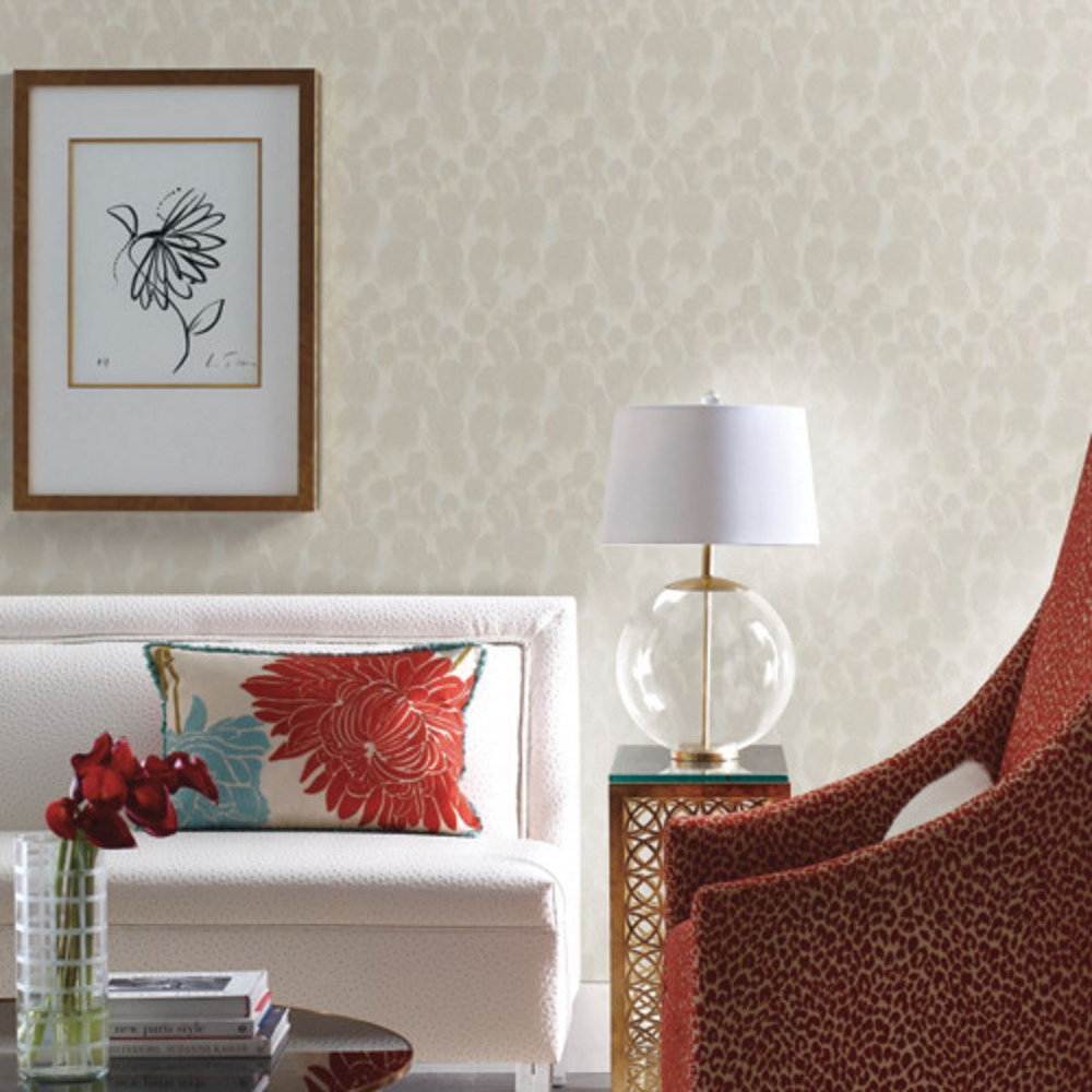 Antonina Vella Natural Opalescence