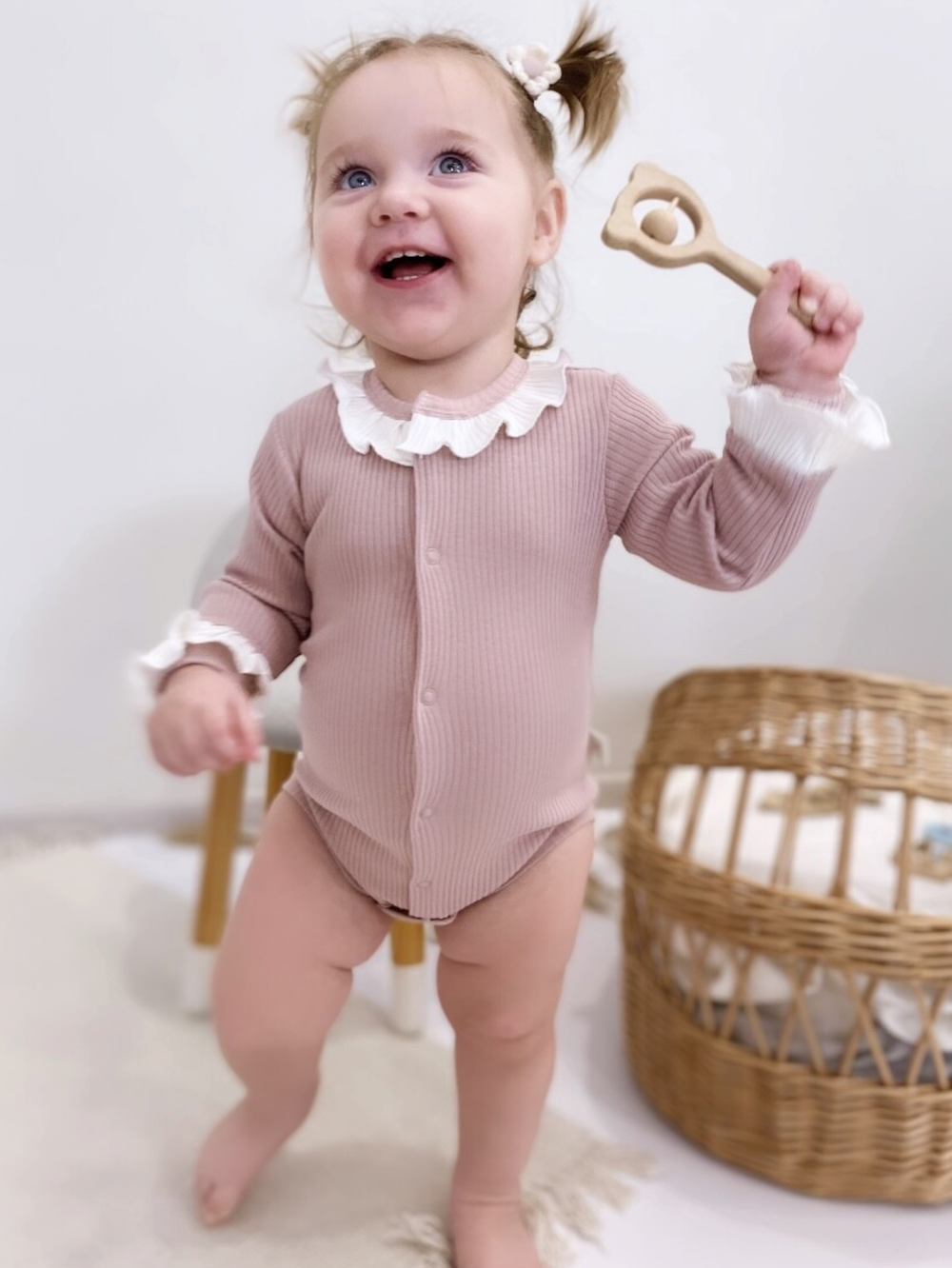 Боди с рюшей