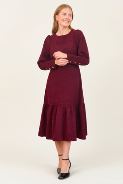 Платье с широкими манжетами