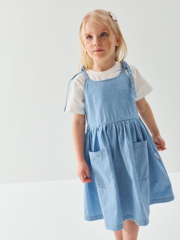 Сарафан из легкого джинса 