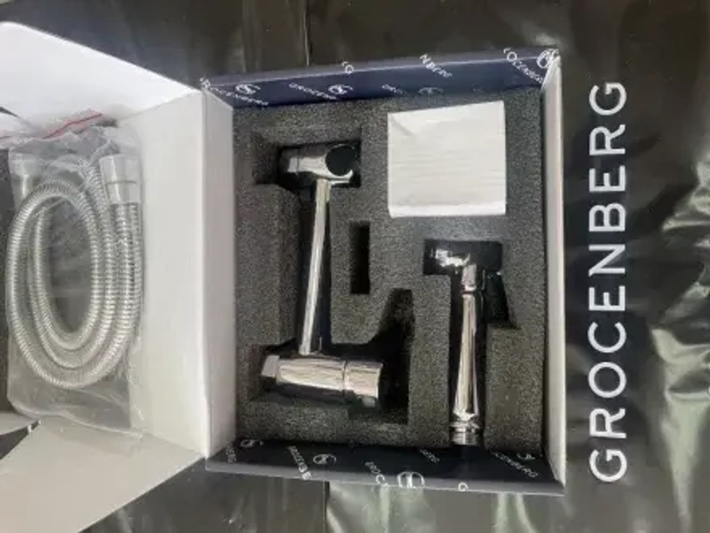 Смеситель встраиваемый с гигиеническим душем Grocenberg GB103N Хром