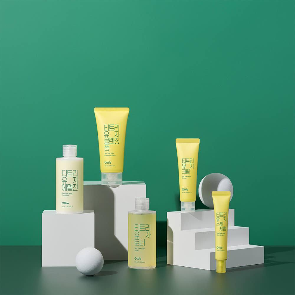 Ottie Tea Tree Yuja Cleansing Foam очищающая пенка с экстрактом чайного дерева