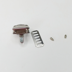 Замок-защелка на винтах 20*28 Серебро