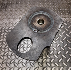 Палец 421-70-11910