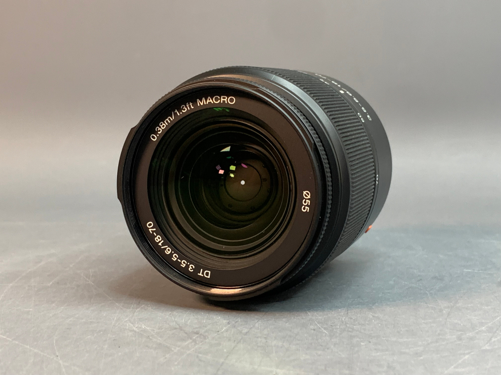 Sony DT 18-70mm 3.5-5.6