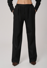 Брюки с поясом на резинке черные