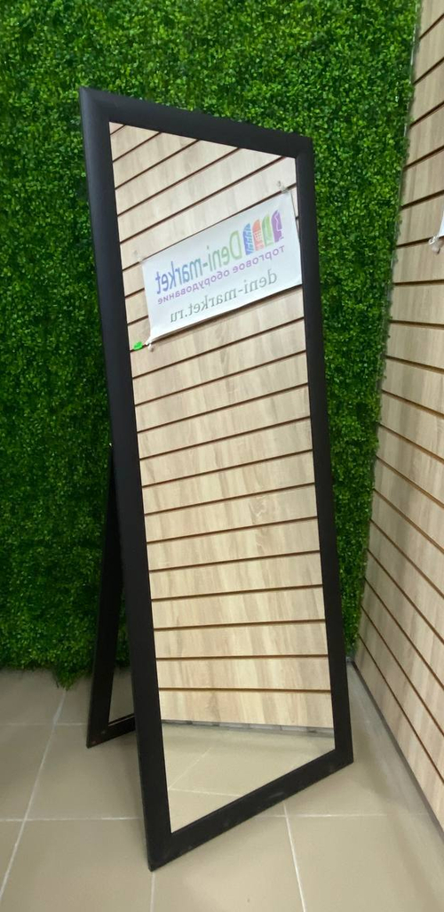 Зеркало в полный рост. Деревянный каркас. Цвет черный. Высота 160 см, ширина 60 см