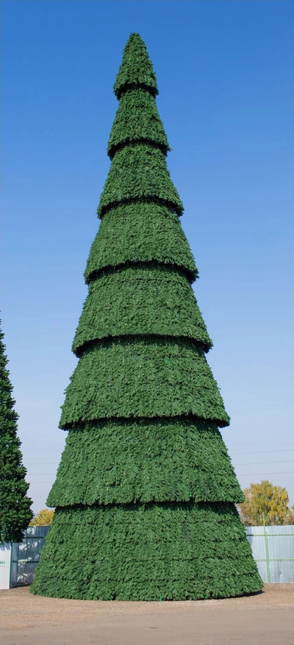 Уличная елка сегментная "Сибирская" (пвх) 16 м