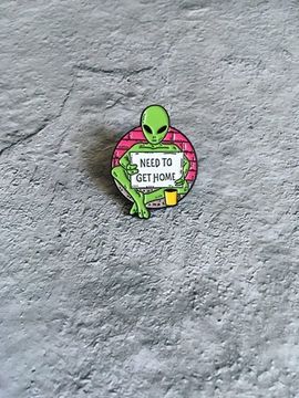 Значок металлический на одежду/Пин. I need to get home