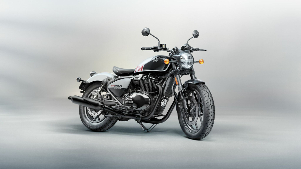Royal Enfield Shotgun 650 Stencil White (Premium)