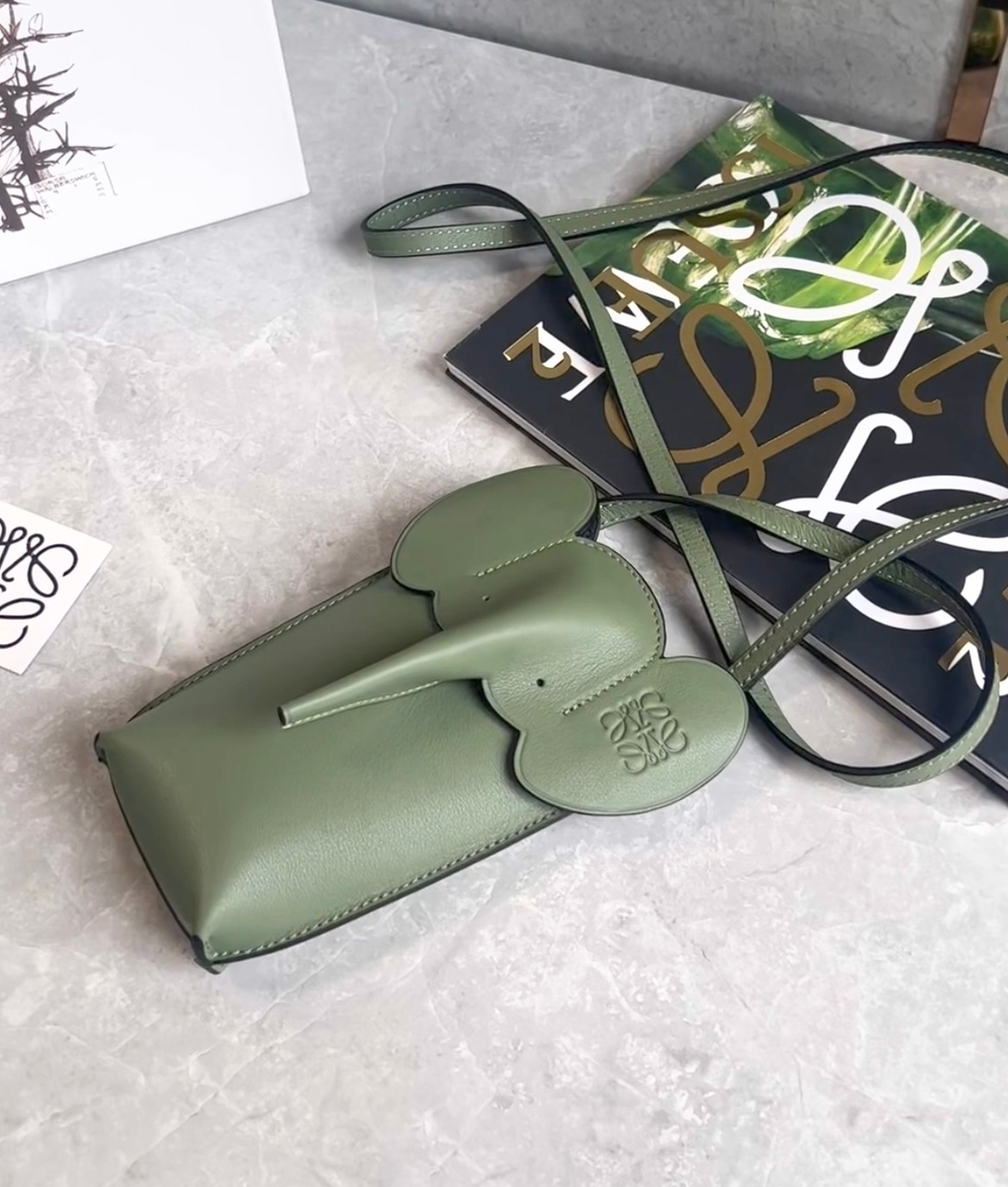 Loewe  Elephant Pocket 18 cm