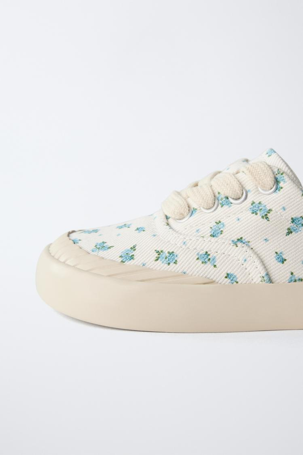 ZARA КЕДЫ С ЦВЕТОЧНЫМ ПРИНТОМ, ЭКРЮ