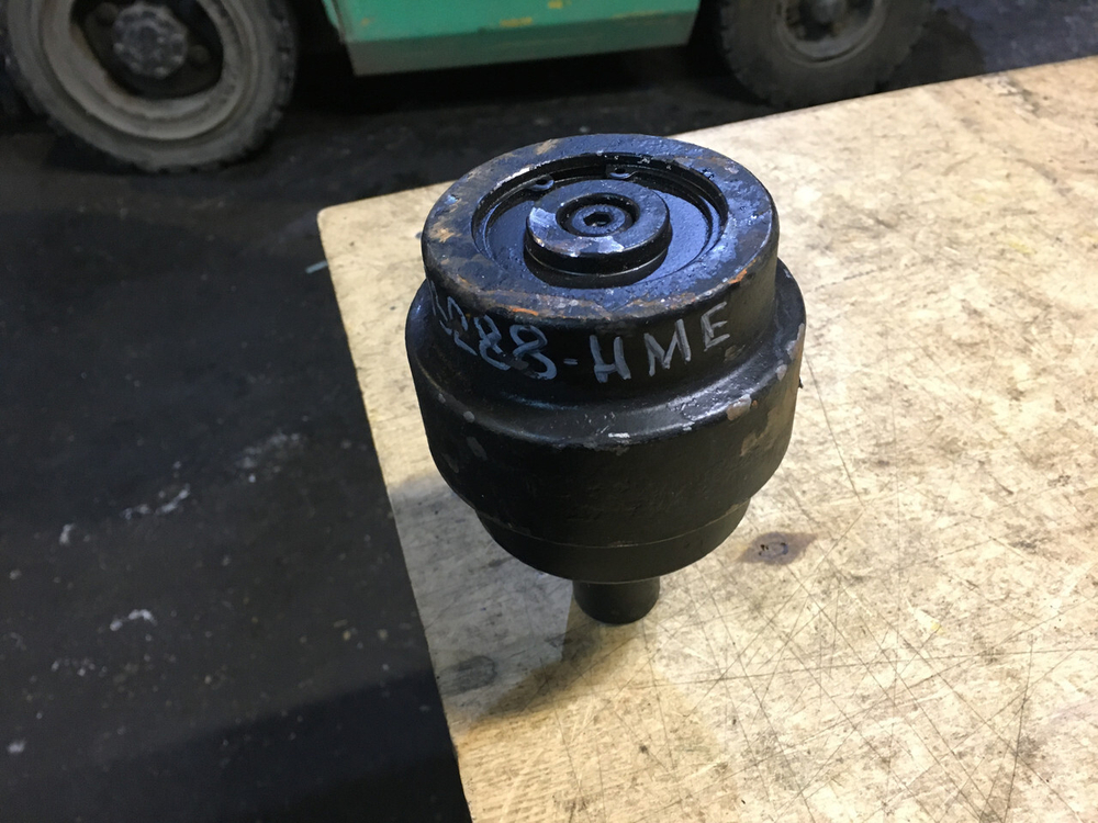 Каток поддерживающий Hitachi ZX70