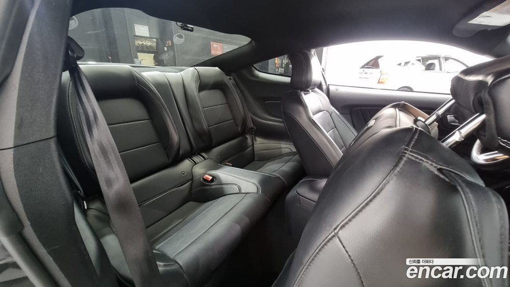 Ford Mustang Coupe (06.2020)