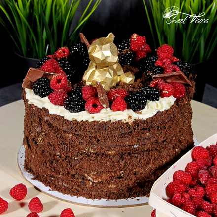 "Мишка в ягодах" (декор)