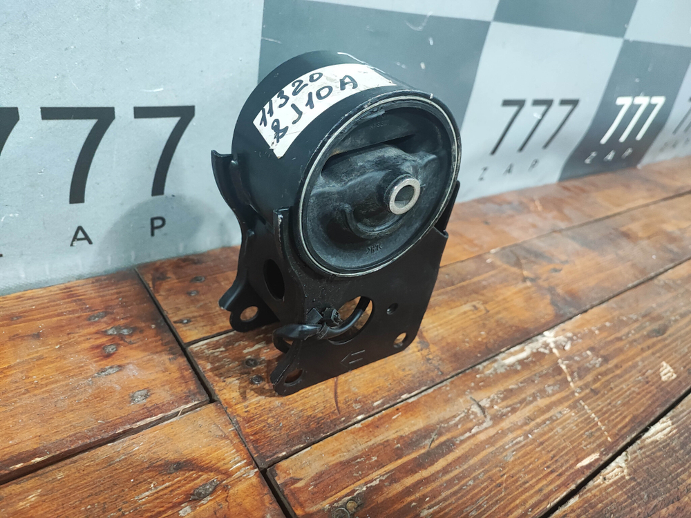 Опора двигателя VQ35 Murano Z50 Teana J31 Новая Оригинал 113218J100