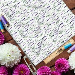 Ткань барби мелкие сиреневые полевые цветы на белом фоне