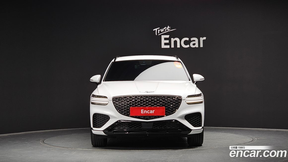 Genesis GV70 2.5T Бензин 2WD (10.2021)