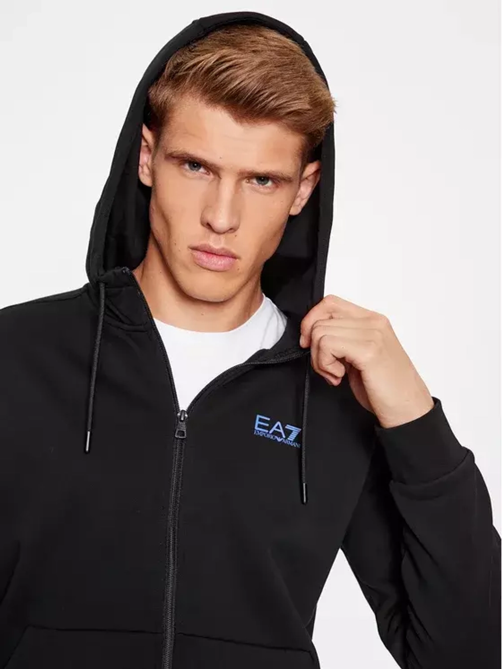 Спортивный костюм EA7