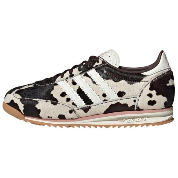 Кроссовки adidas originals SL 72 - это универсальный топ черного/Белого цвета.