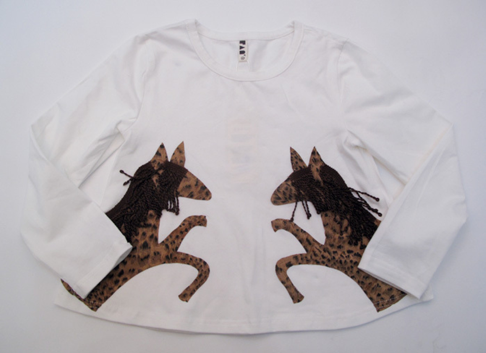 Лонгслив детский с аппликациями лошадей