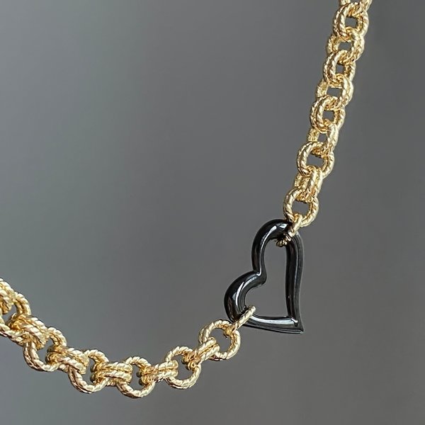 Барочная культивированная жемчужина, розово-персиковая с радужными переливами