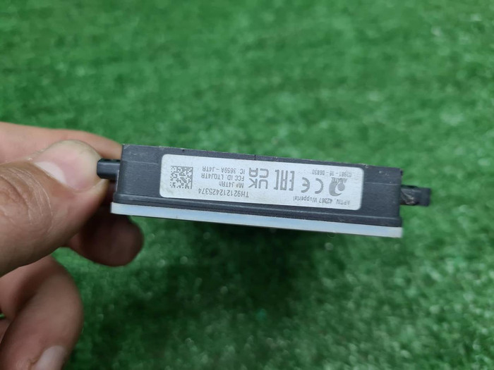 Датчик слепых зон Genesis G80 2 (2020-н.в.)