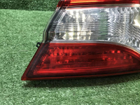 Фонарь правый внеш Toyota Camry xv70 17-нв галоген