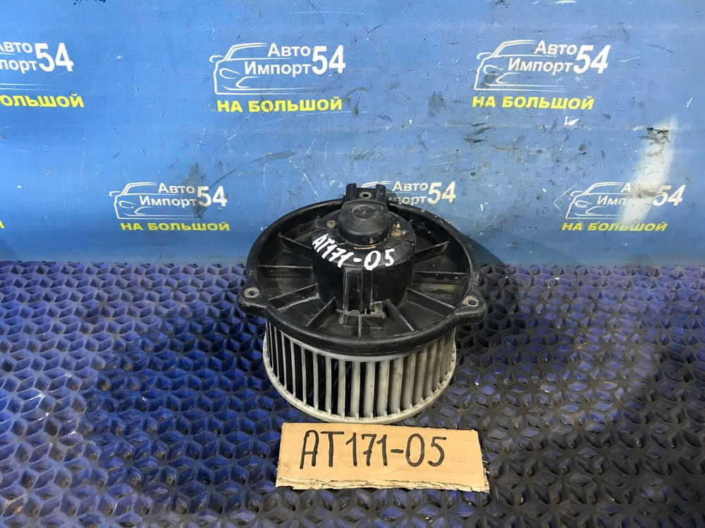 Моторчик печки TOYOTA CARINA 1990