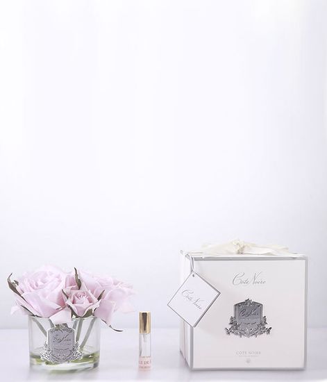 Букет из 5 розовых роз в прозрачной вазе, Cote Noire