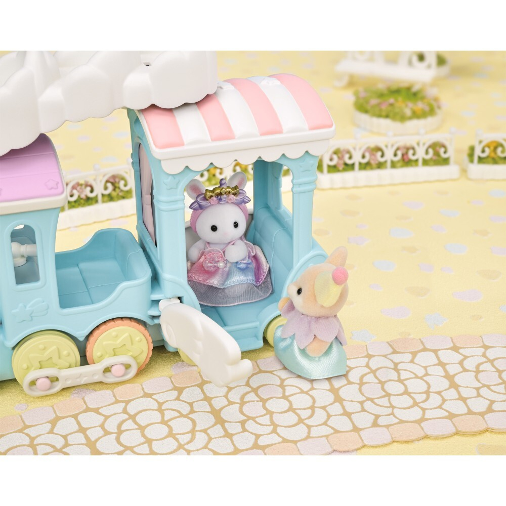 Sylvanian Families - Цветной поезд + фигурка лисы 5702 / артикул   5702  / GTIN 5054131057025