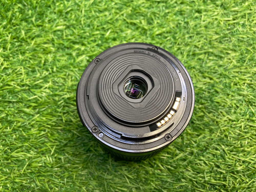 Canon 250D kit 18-55mm IS STM 14000 кадров