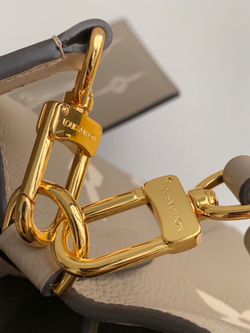 Louis Vuitton NeoNoe MM