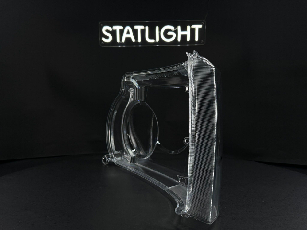 Правое стекло фары Range Rover Vogue 2005-2009